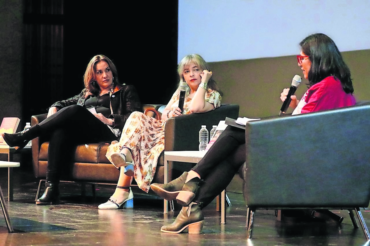 Fiesta del Libro y la Rosa cierra con Mariana Enríquez y lleno total en CCU