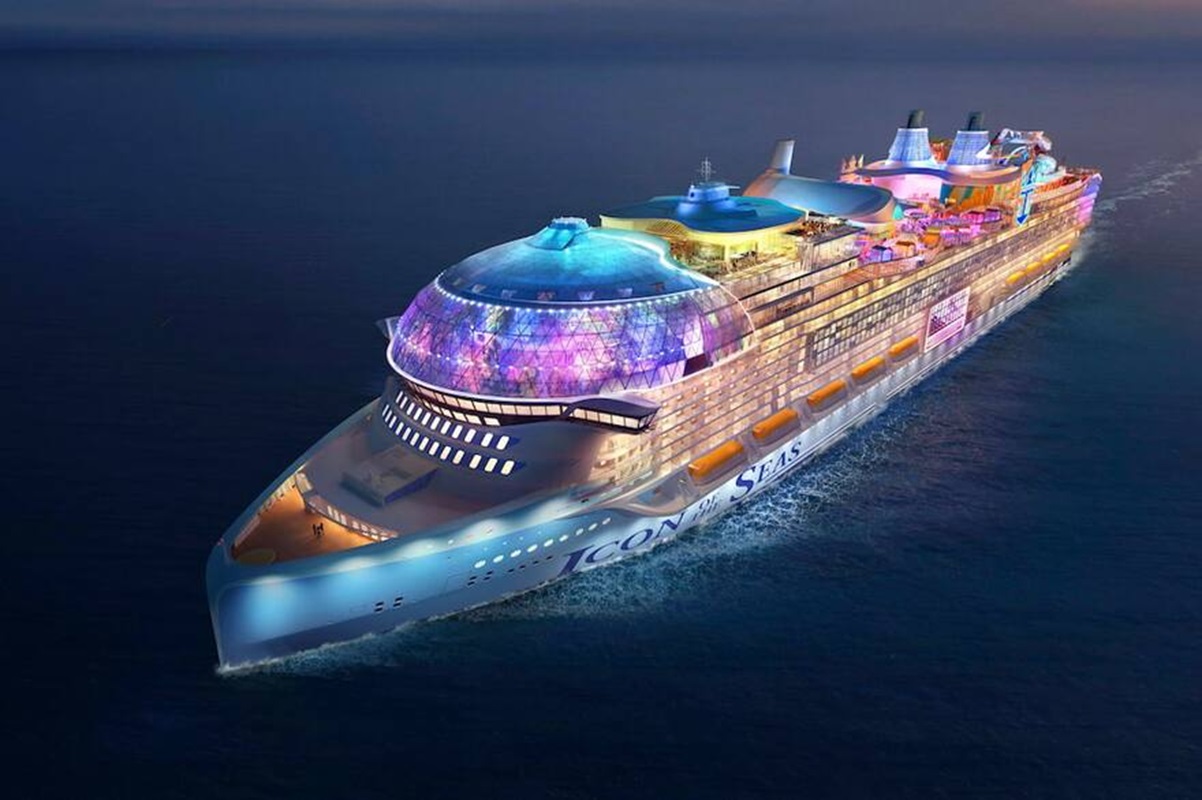 'Icon of the seas', el crucero más grande del mundo, llega a Miami para su inauguración