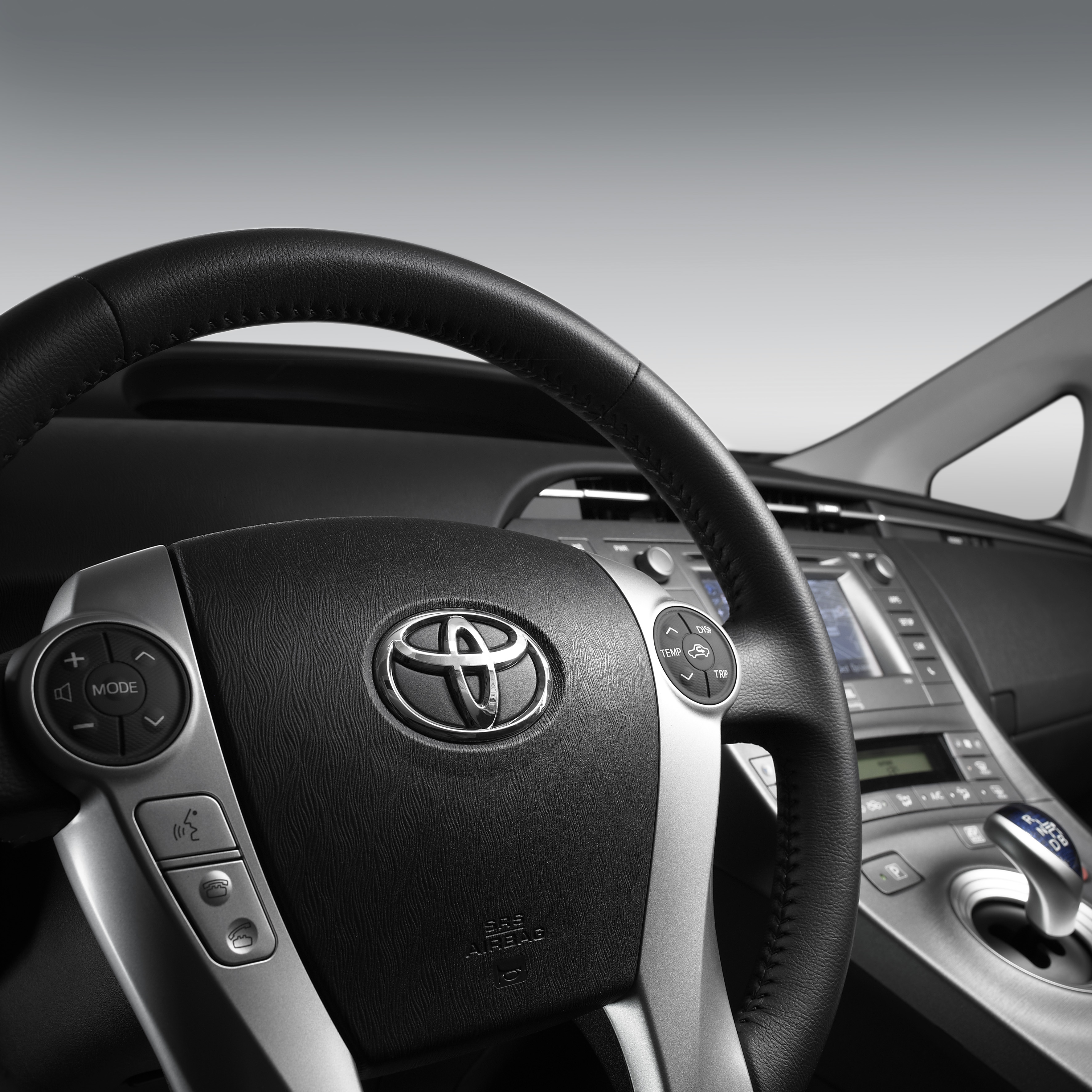 Toyota y Suzuki se unen para desarrollar modelos autónomos