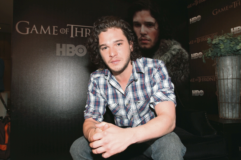 Bar de NY destrona a un ebrio: Kit Harington  