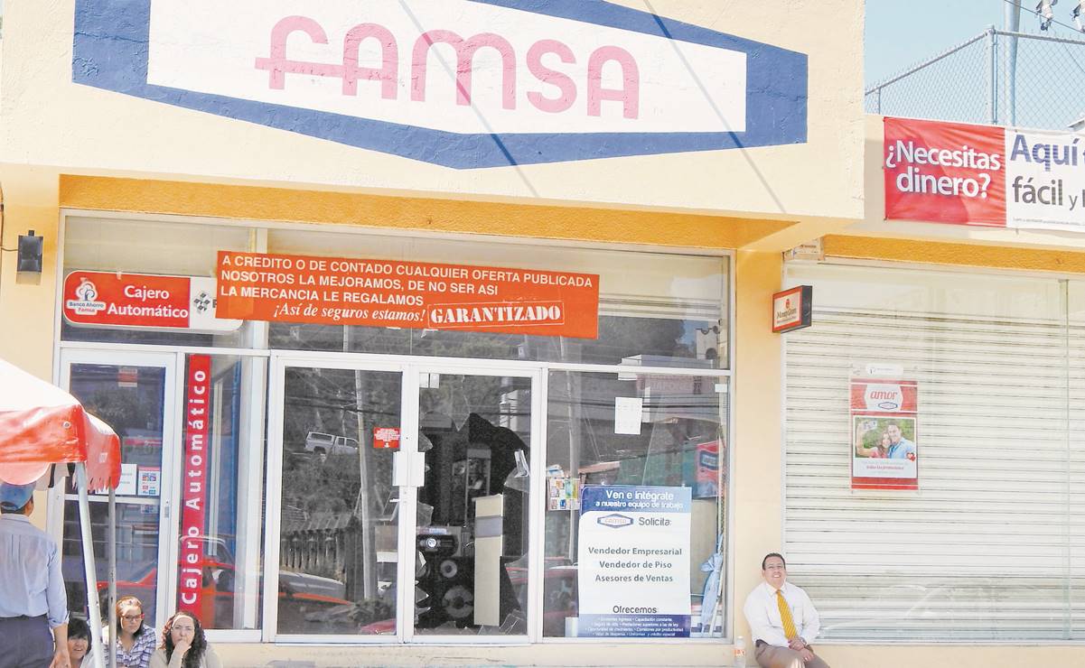 Banco Famsa remata cajeros automáticos y mobiliario