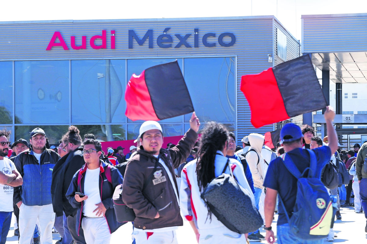 Por huelga, Audi deja de fabricar 700 autos al día