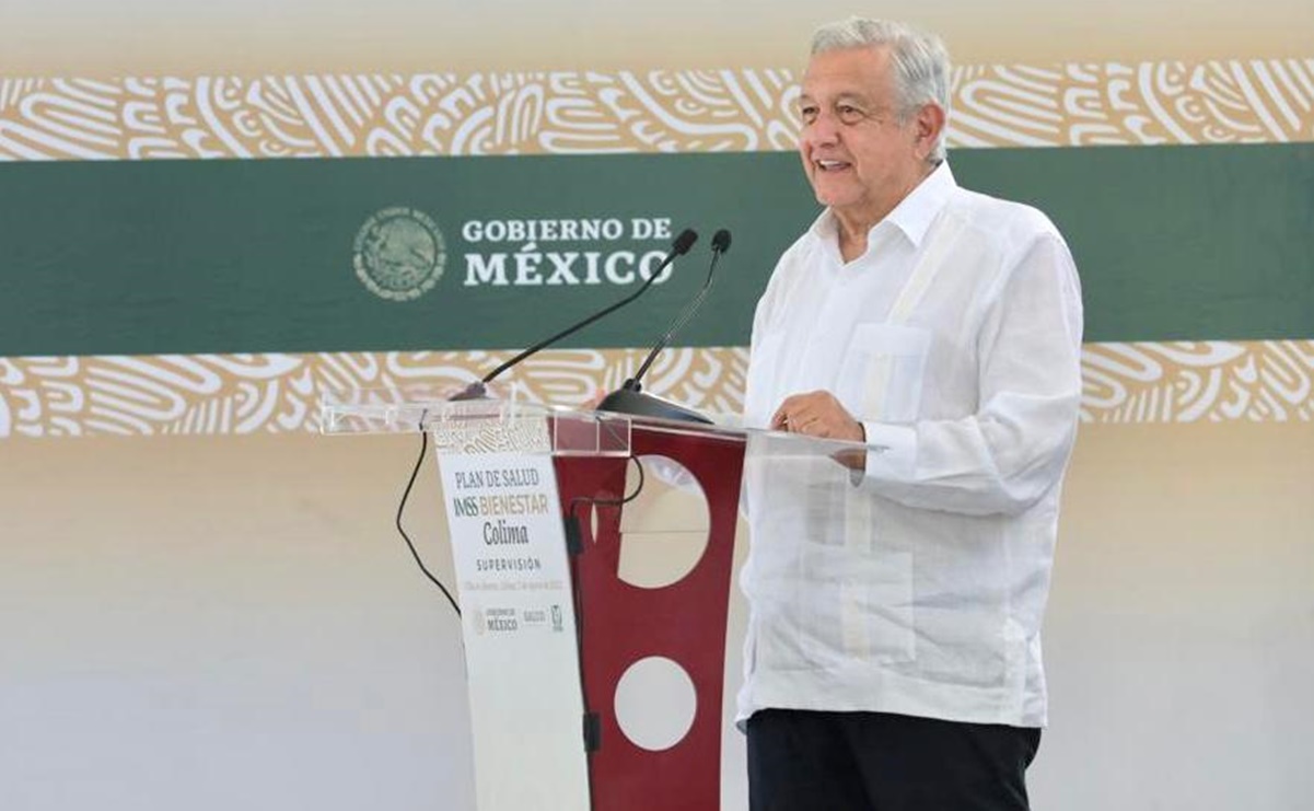 AMLO reconoce rezago en el sistema de Salud pese a contratación de médicos de Cuba