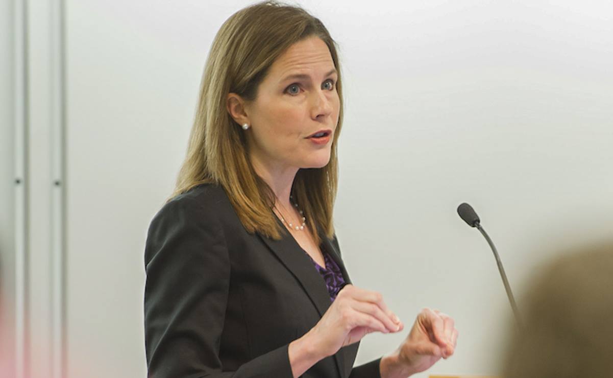 Trump nominará a Amy Coney Barrett a la Corte Suprema tras muerte de jueza Ginsburg: medios en EU