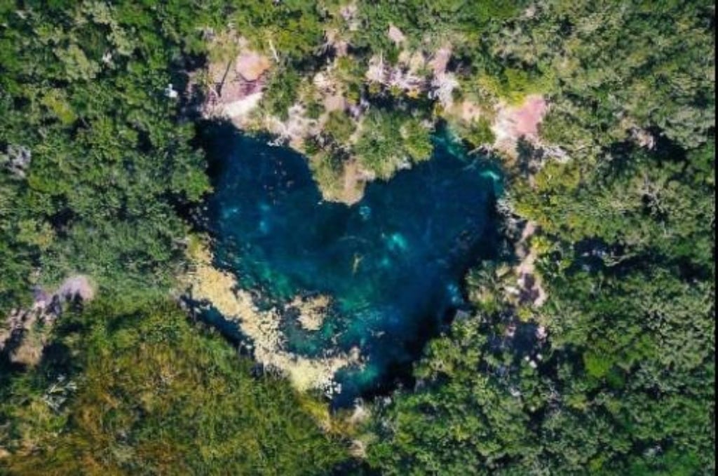 Así es el cenote en forma de corazón en México