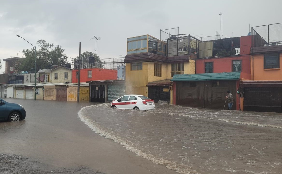 Fuertes lluvias producen inundaciones en Cuautitlán Izcalli