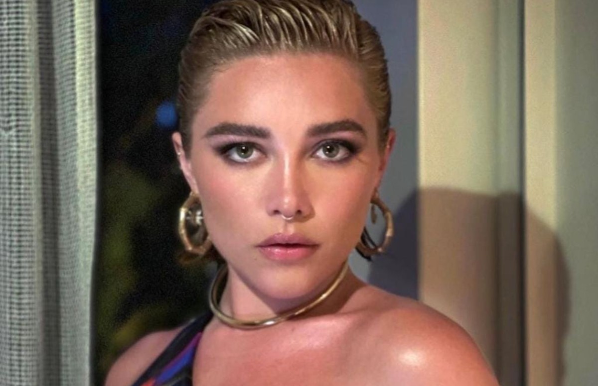 Florence Pugh encendió las redes con un vestido transparente Valentino