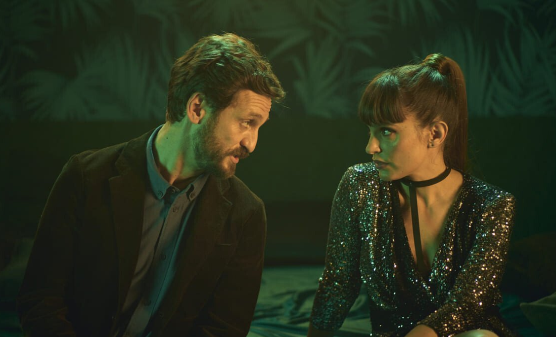 La serie de drama británica en Netflix de solo 8 capítulos que te ...
