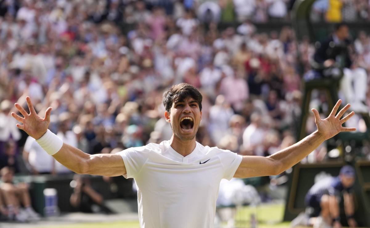 Carlos Alcaraz repite como campeón en Wimbledon, derrotando a Djokovic
