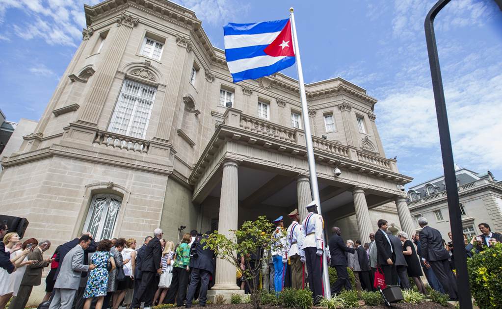 Casa Blanca celebra "apertura histórica" de embajada de Cuba