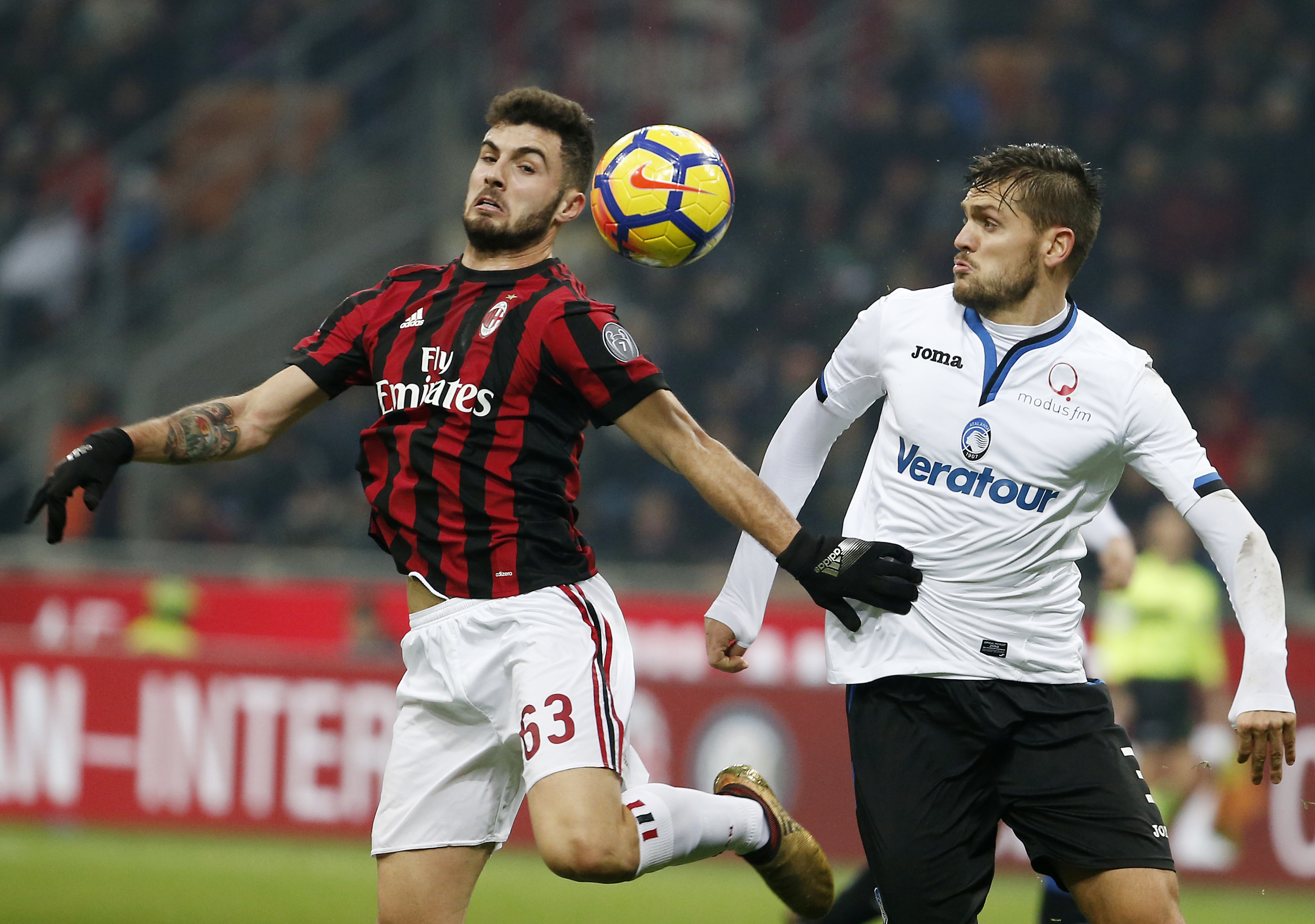 Milan sufre derrota ante Atalanta