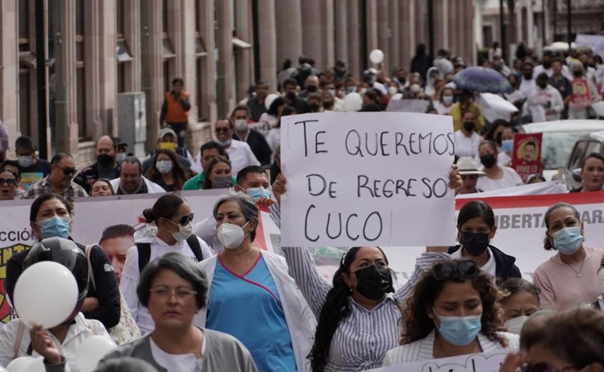 Al grito de "¡Vivo lo queremos!", marchan en Zacatecas para exigir localización de enfermero desaparecido