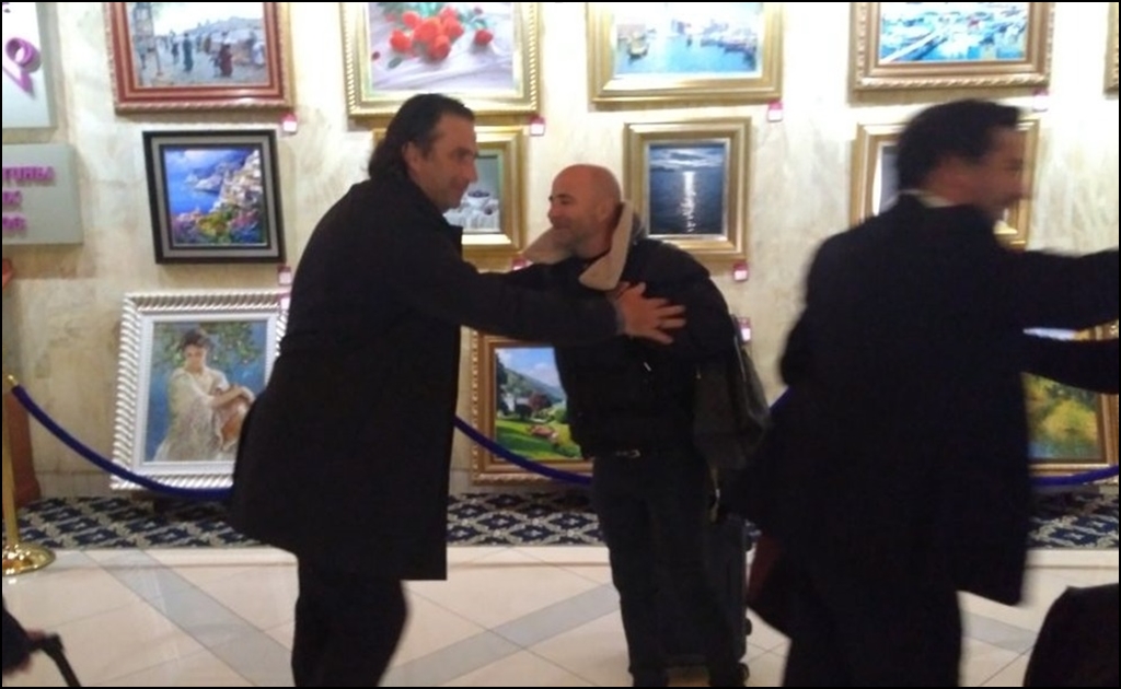 "Frío" encuentro entre Pizzi y Sampaoli en Moscú