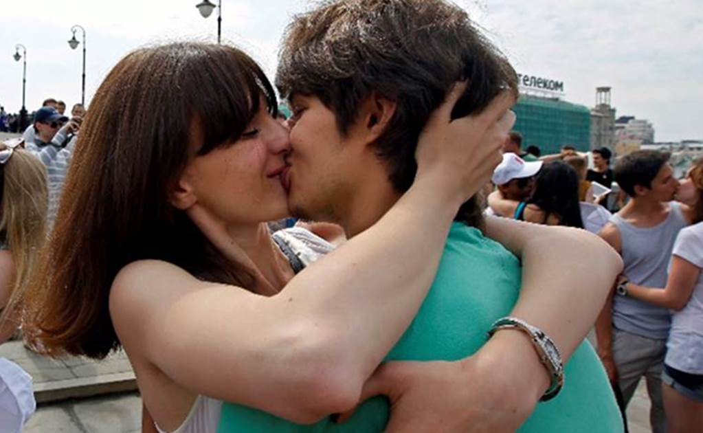 Convocan a Besotón en la GAM por San Valentín: el beso más largo ganará 4 mil pesos
