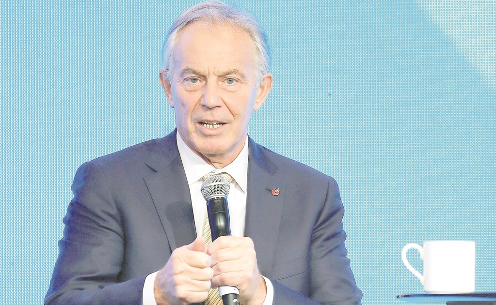 Mala idea, consulta sobre temas complejos: Tony Blair 