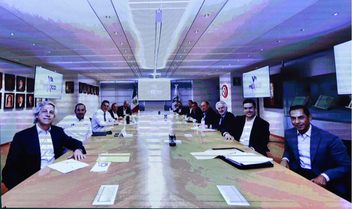 Una “promiscuidad política” reunión de presidentes de partidos con empresarios: AMLO