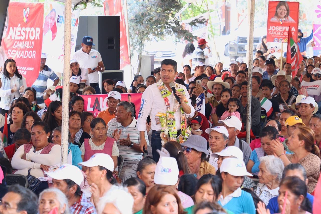 Lalo Rivera asegura en Yaonáhuac y Tlatlauquitepec que el rumbo seguro está por llegar