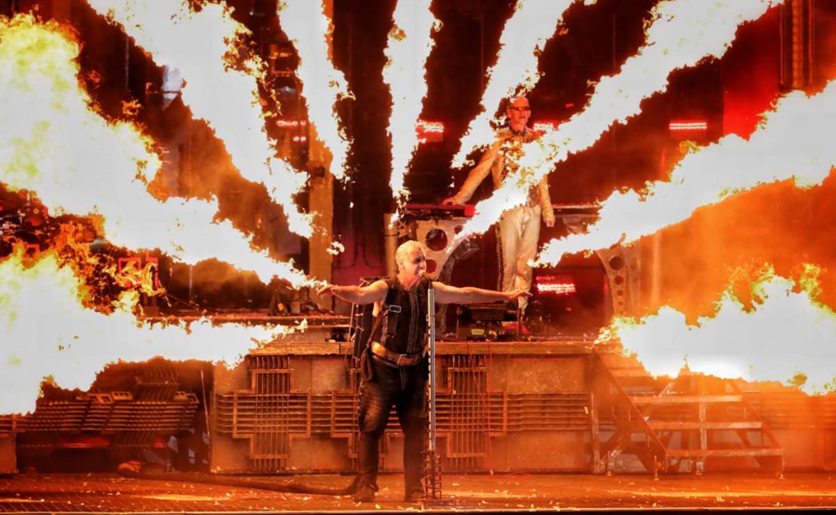 Tanta pólvora pone en alerta a Rammstein y a la Sedena