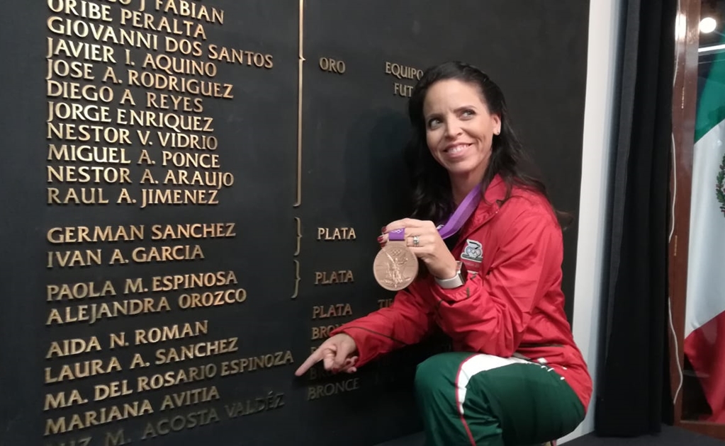 Luz Acosta recibe medalla Olímpica de Londres 2012