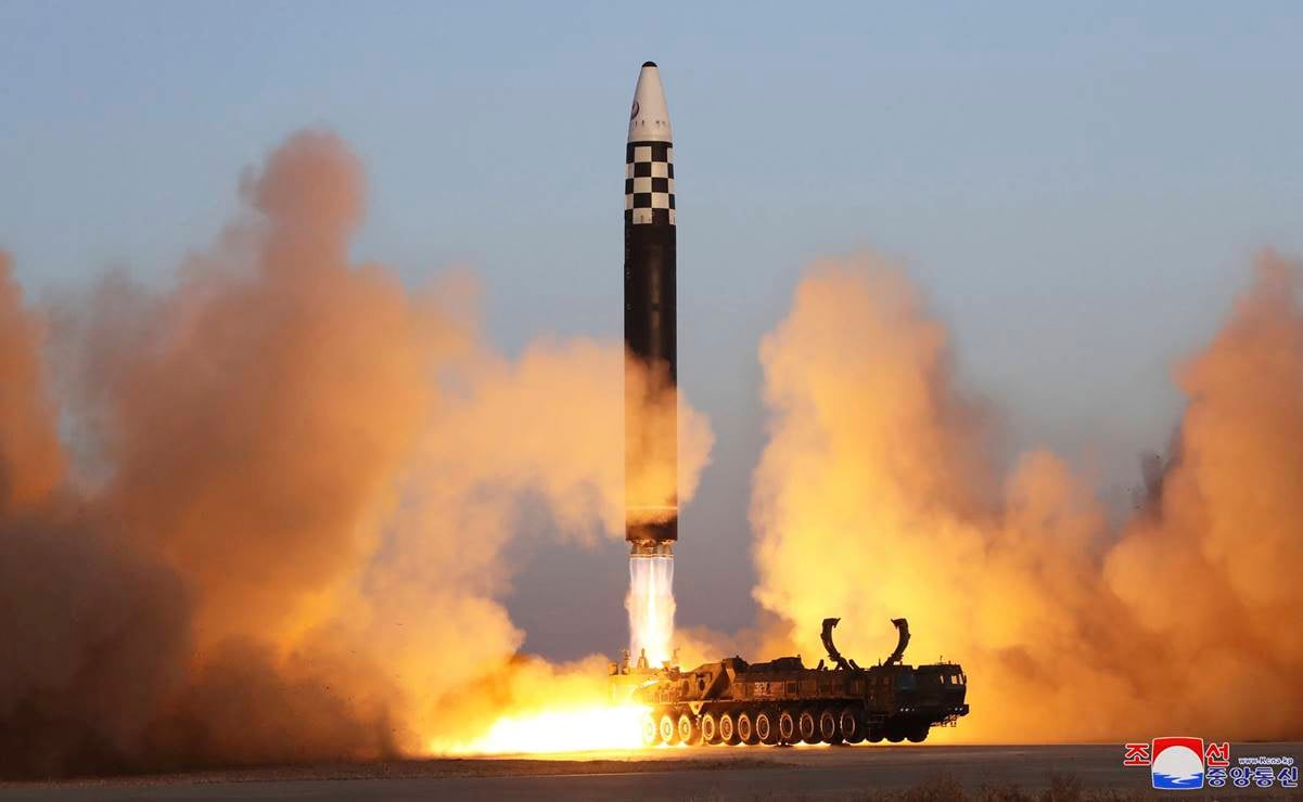 Corea del Norte dispara 2 misiles balísticos de corto alcance que caen en mar de Japón