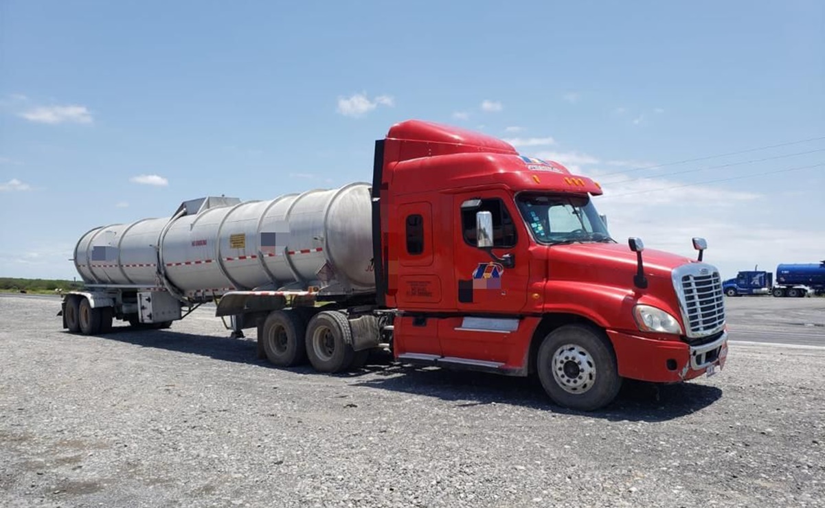 FGR asegura pipa con 29 mil litros de combustible en Nuevo León