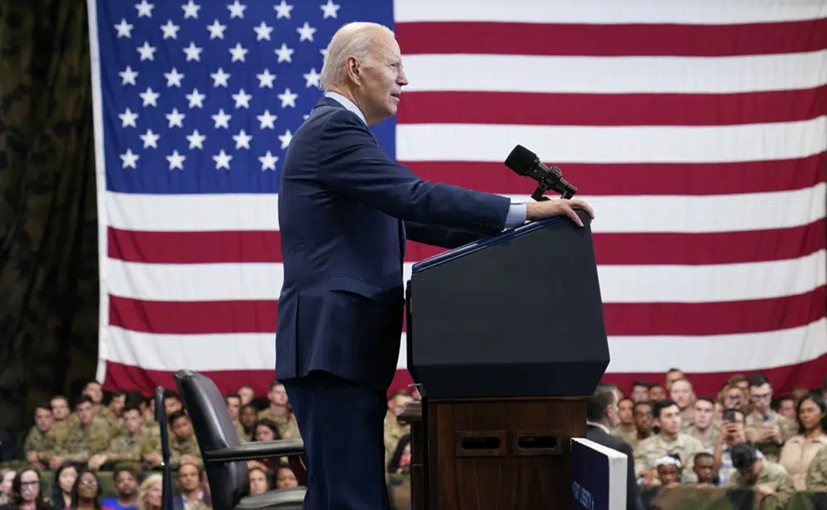 Biden se mantienen en silencio sobre la acusación a Trump por documentos secretos 