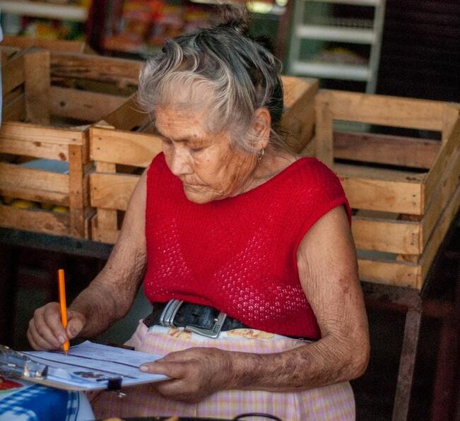 Proyectan pensionar a 40 mil adultos mayores