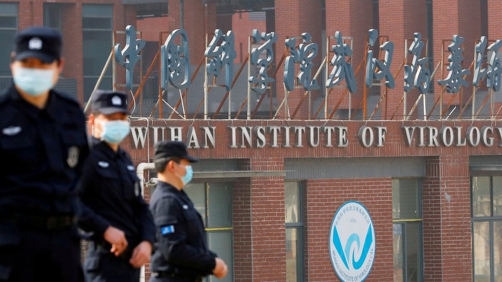 Cómo la teoría del origen del Covid en un laboratorio de Wuhan pasó de "conspiración" a ser investigada