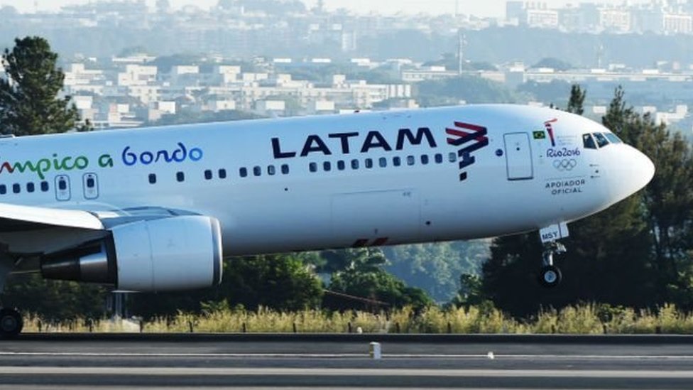 Terror en el aire: recuperan caja negra del avión de Latam para investigar qué provocó sacudida en vuelo