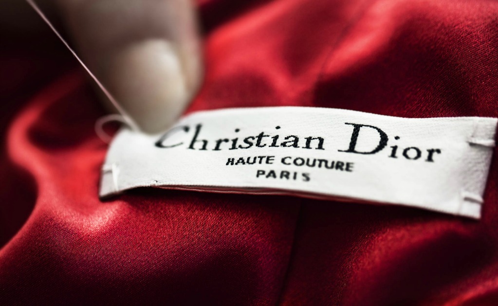 Grupo LVMH compra el 100% de Christian Dior