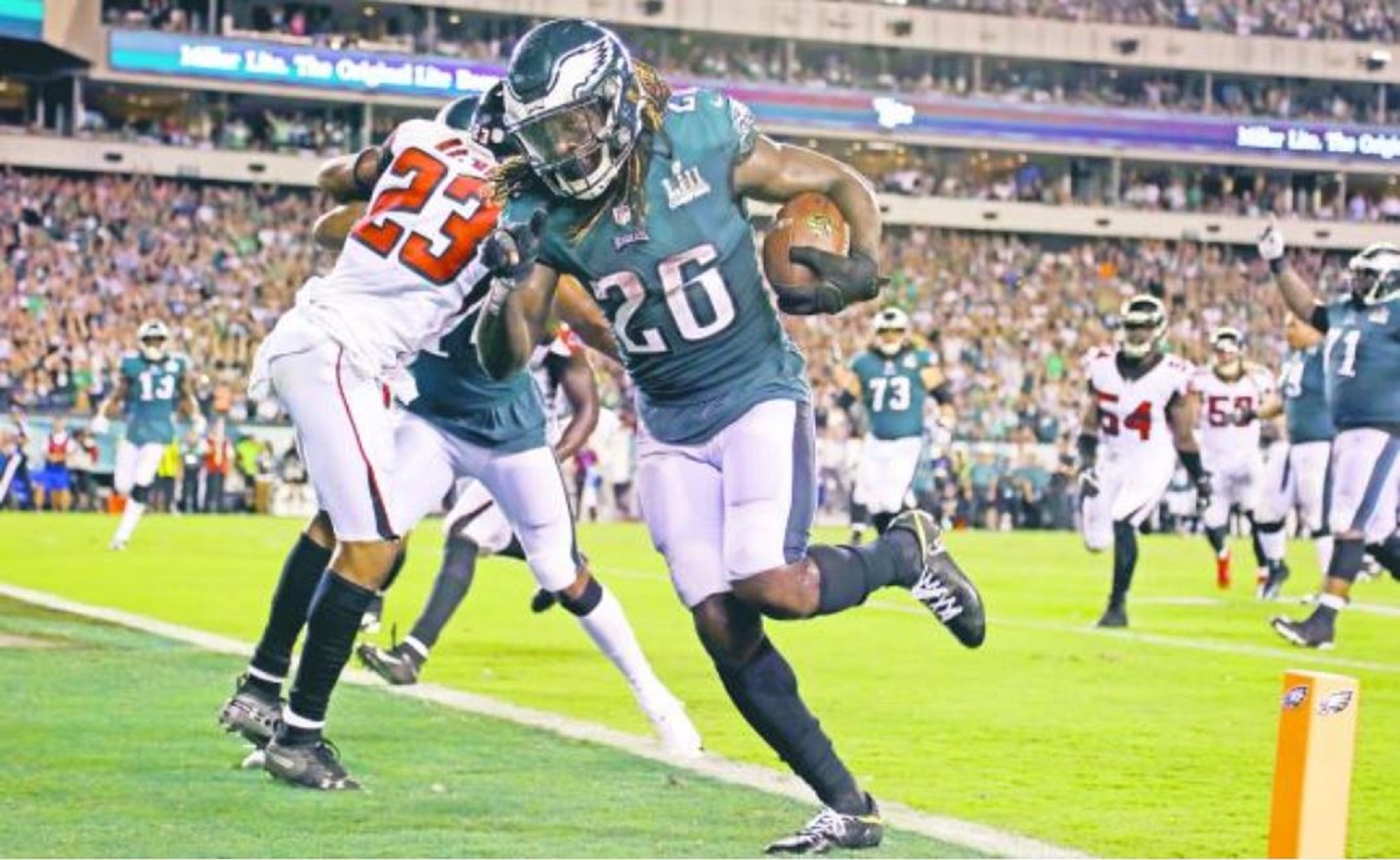 Eagles inicia bien defensa del título