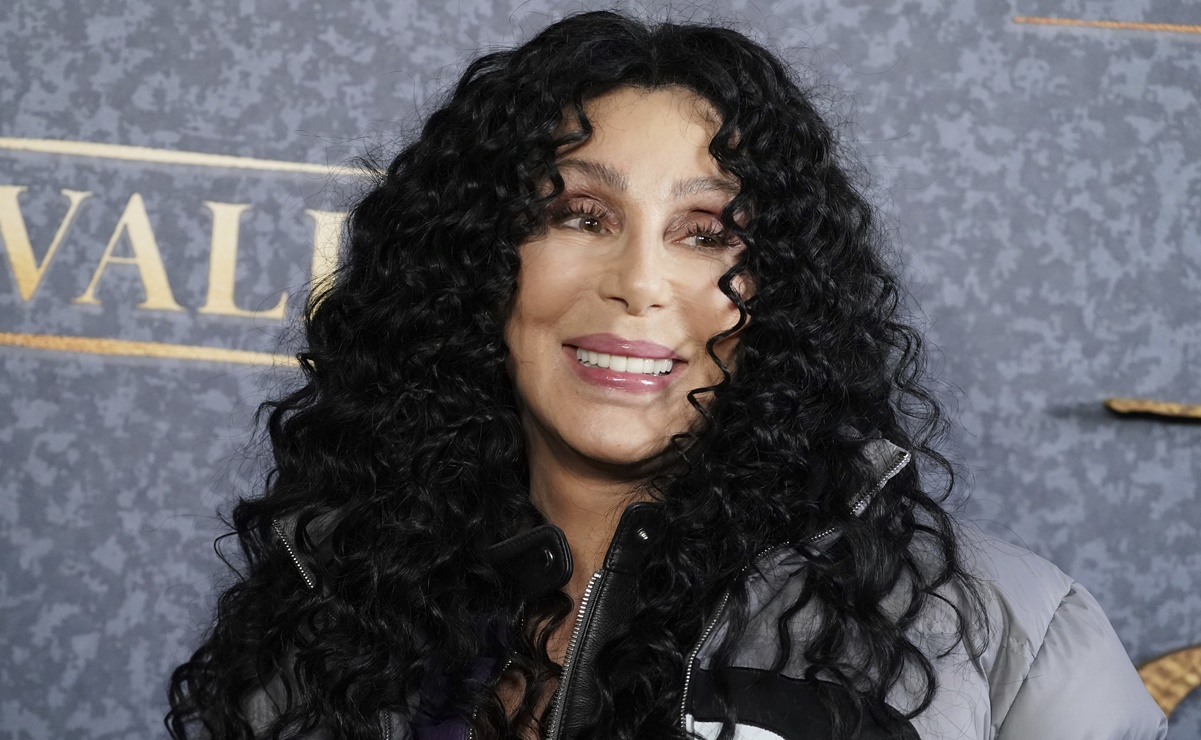 Cher solicita la tutela legal de su hijo Elijah, alega problemas de salud mental y abuso de sustancias