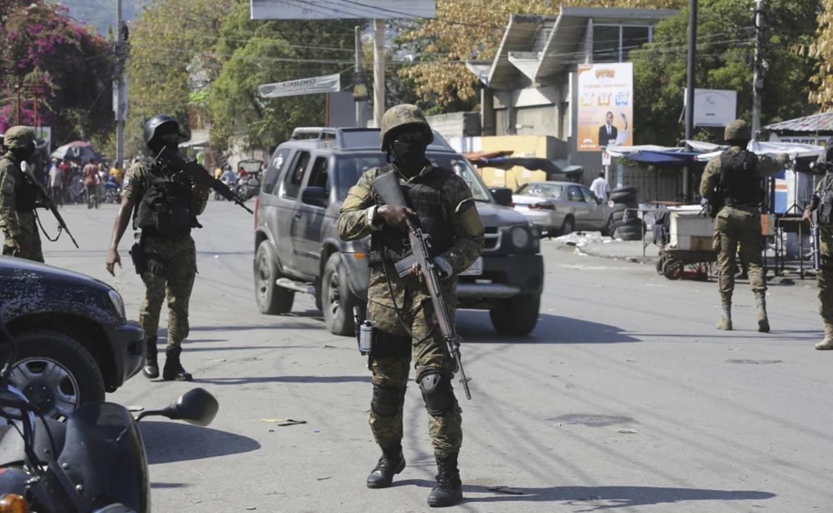 Primer contingente de policías kenianos llega a Haití para misión de seguridad