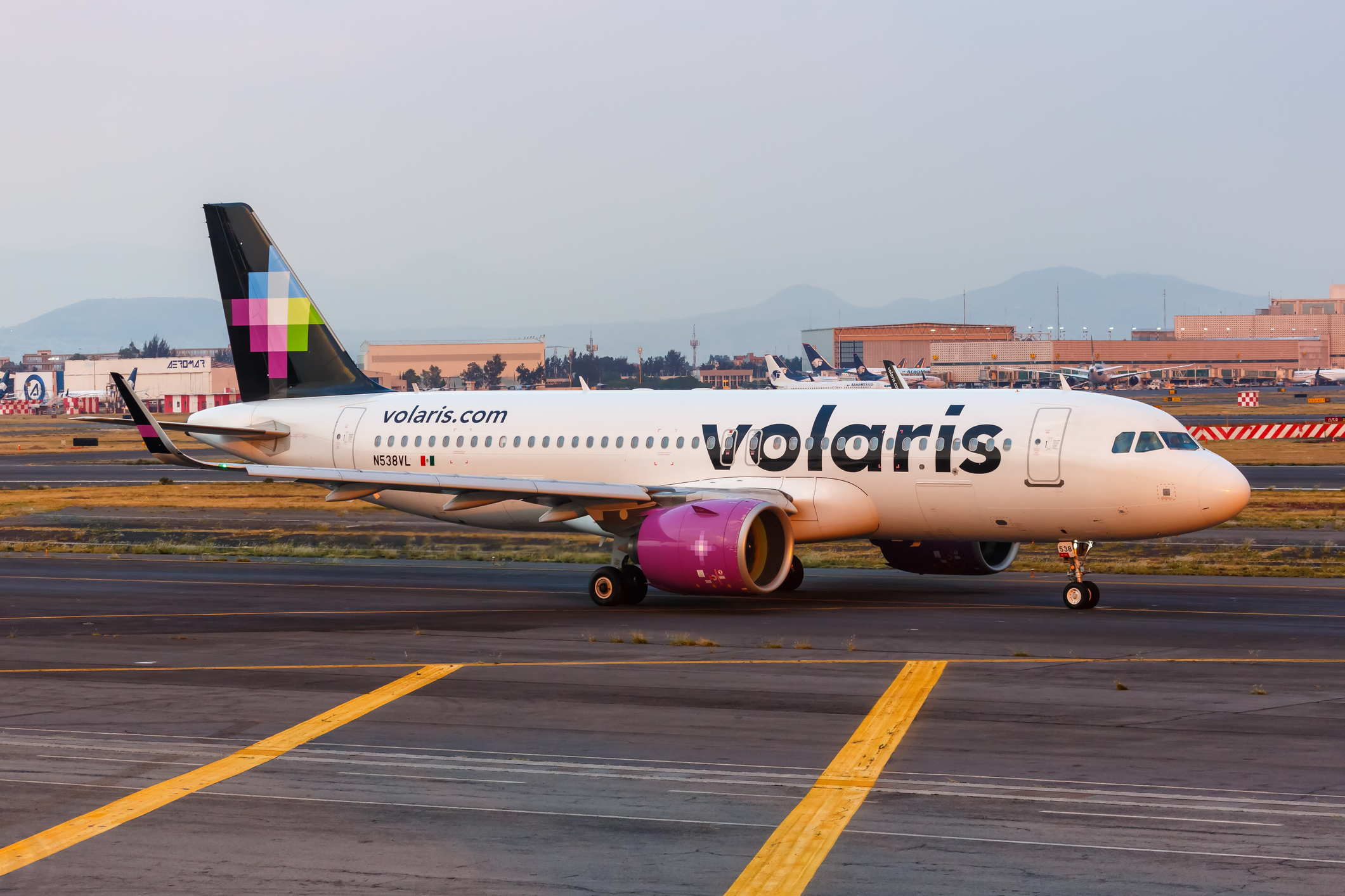 Volaris lanza trabajo para mexicanos sin experiencia: requisitos y cómo aplicar
