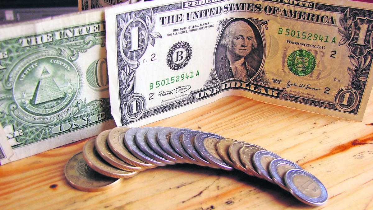 El superpeso vuelve a colocarse debajo de $17