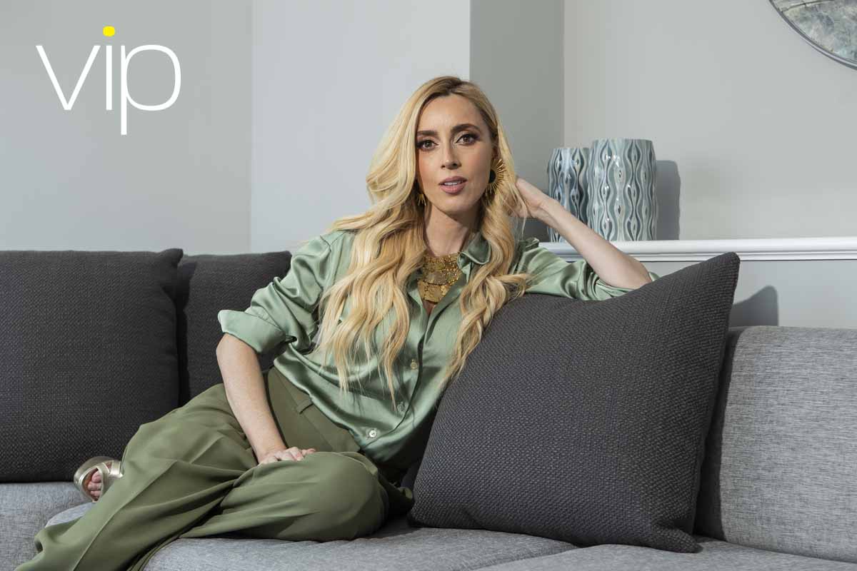 Shanik Aspe presenta a baby Valentino, su segundo hijo