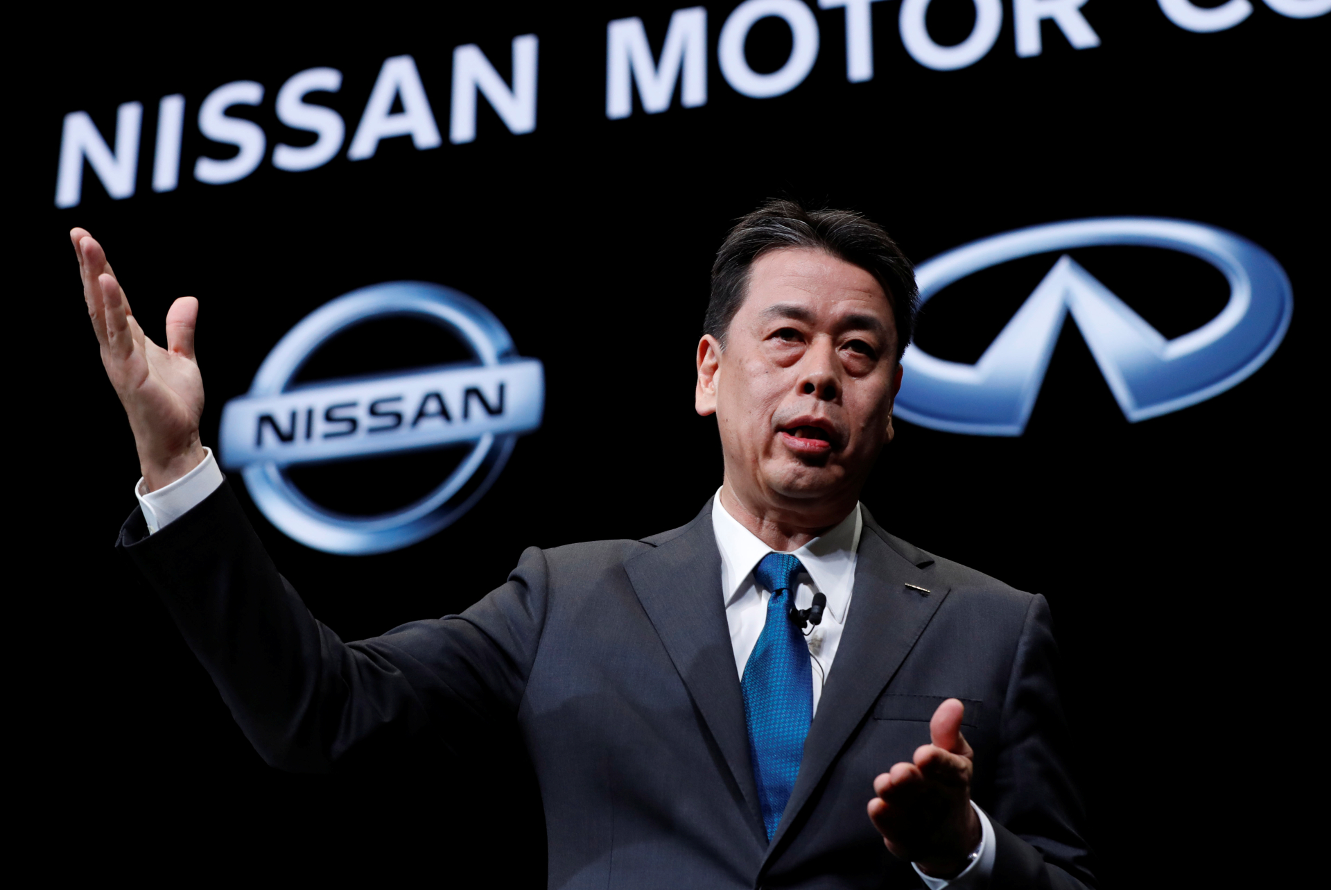 Escándalos de Nissan provocan caída en sus ventas