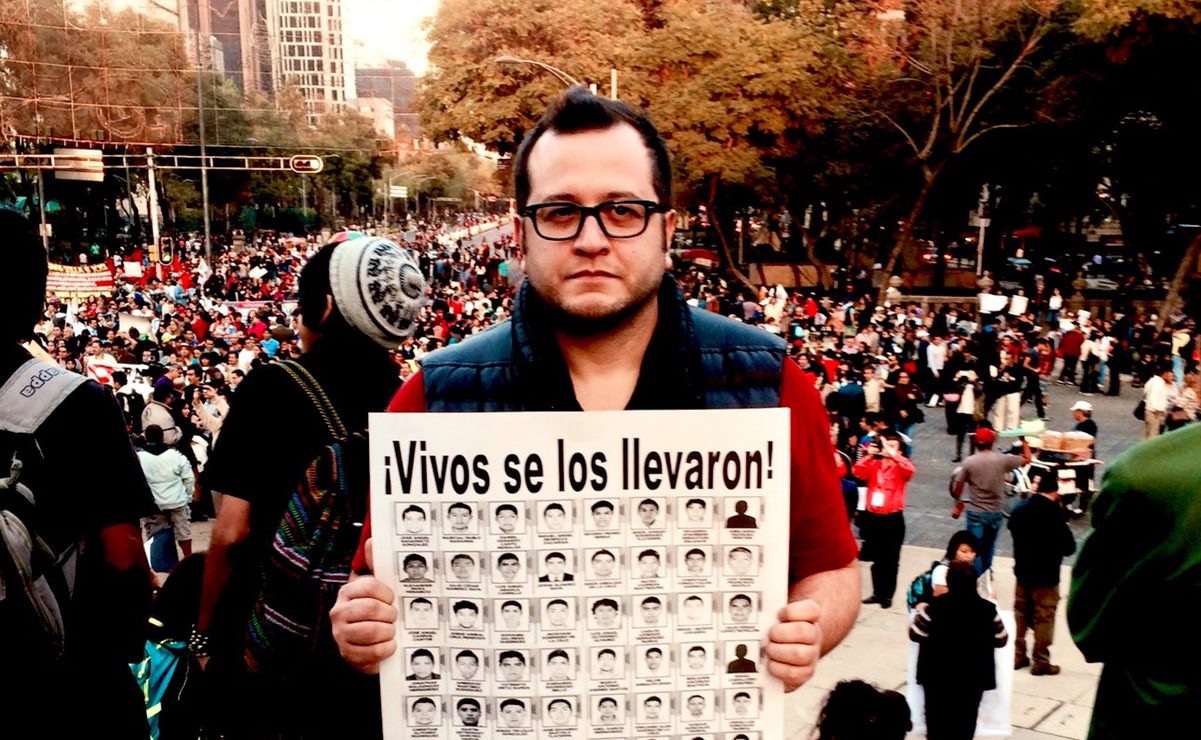 Con foto, José Ramón López condena caso Ayotzinapa; "la indignación y las heridas siguen abiertas", señala 