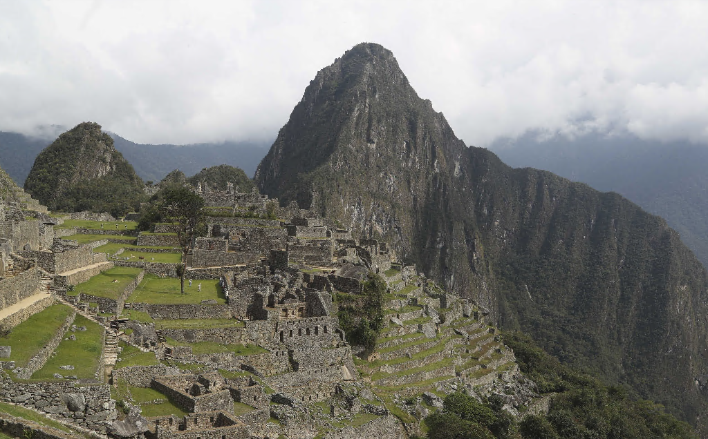 Rayo mata a guía y hiere a 6 turistas franceses en región del Cusco