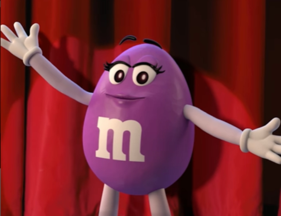 ¡Una M&M en color morado! Representa la inclusividad y aceptación