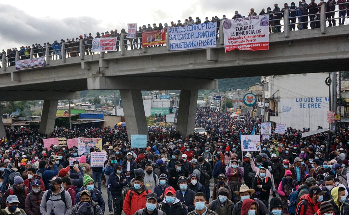 Bloqueos y marchas enmarcan el Día de Paro Nacional en Guatemala