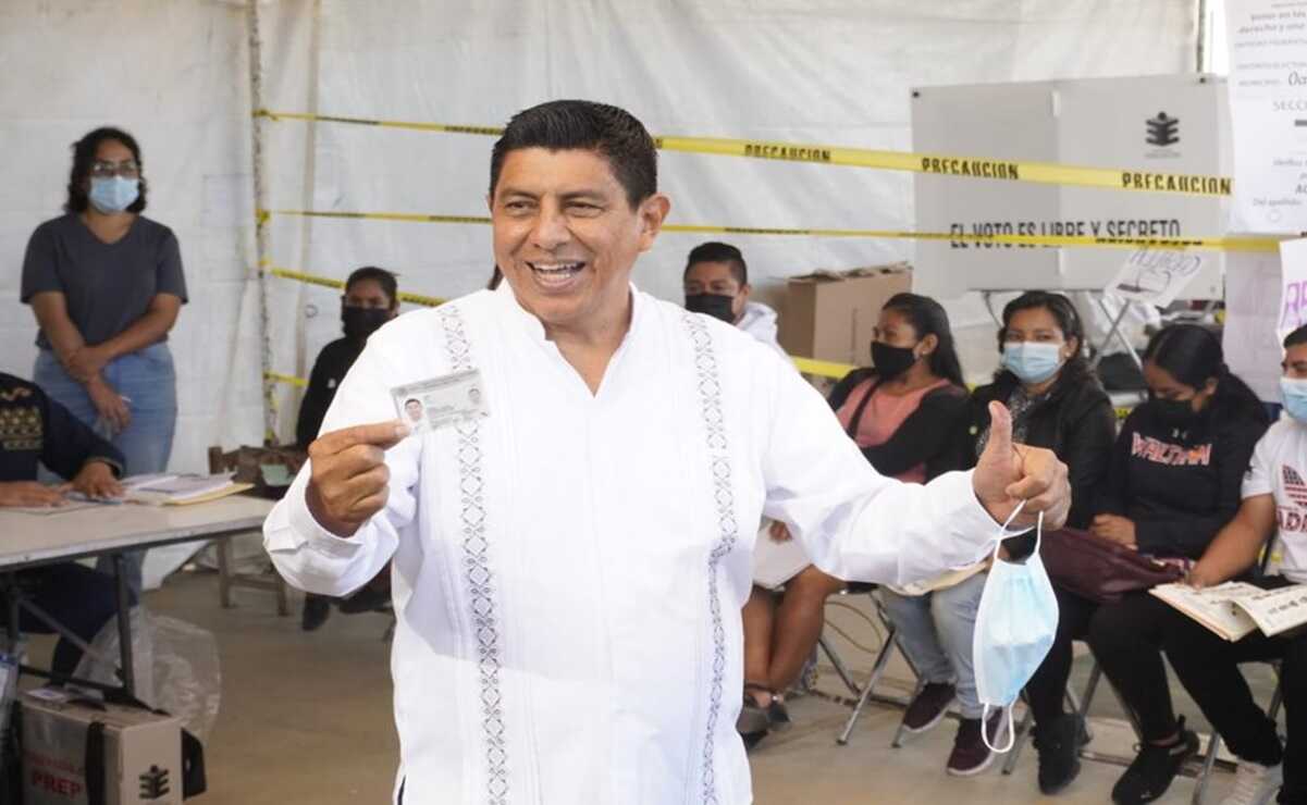 Salomón Jara se solidariza con afectados de Agatha en Oaxaca; niega que protestas influyan en elección 