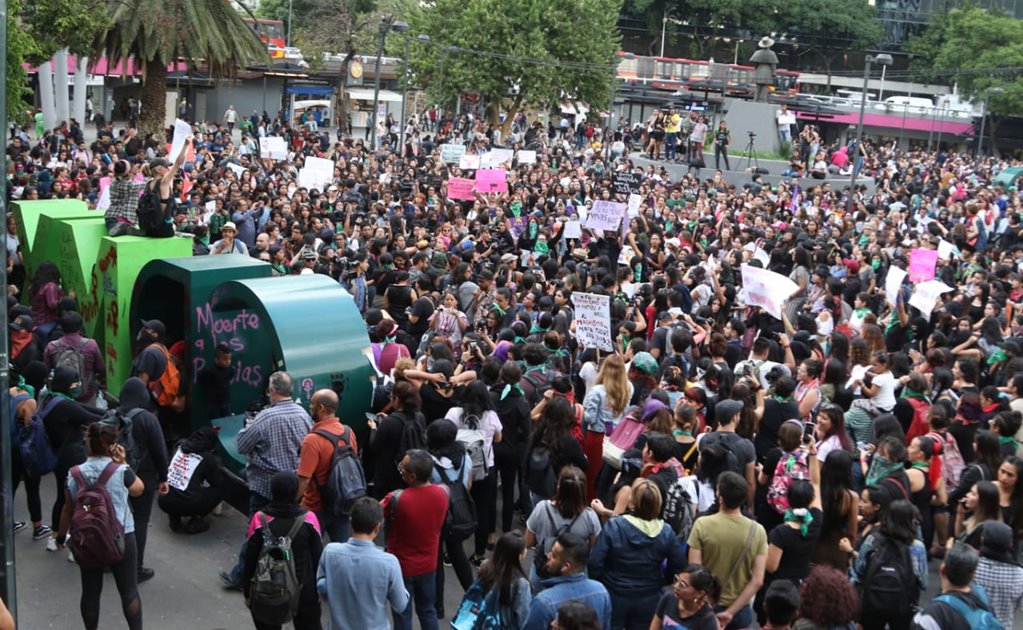 "¡Yo sí te creo!"; así protestan mujeres contra violaciones en CDMX