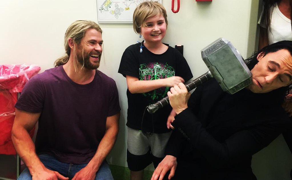 "Thor" y "Loki" conviven con niños en hospital 