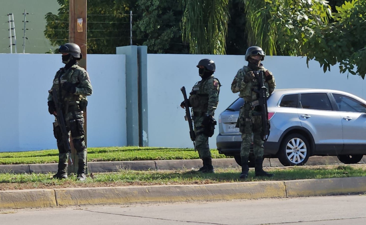 Ejército rodea fraccionamiento en Culiacán; revisan autos e identificaciones de residentes 