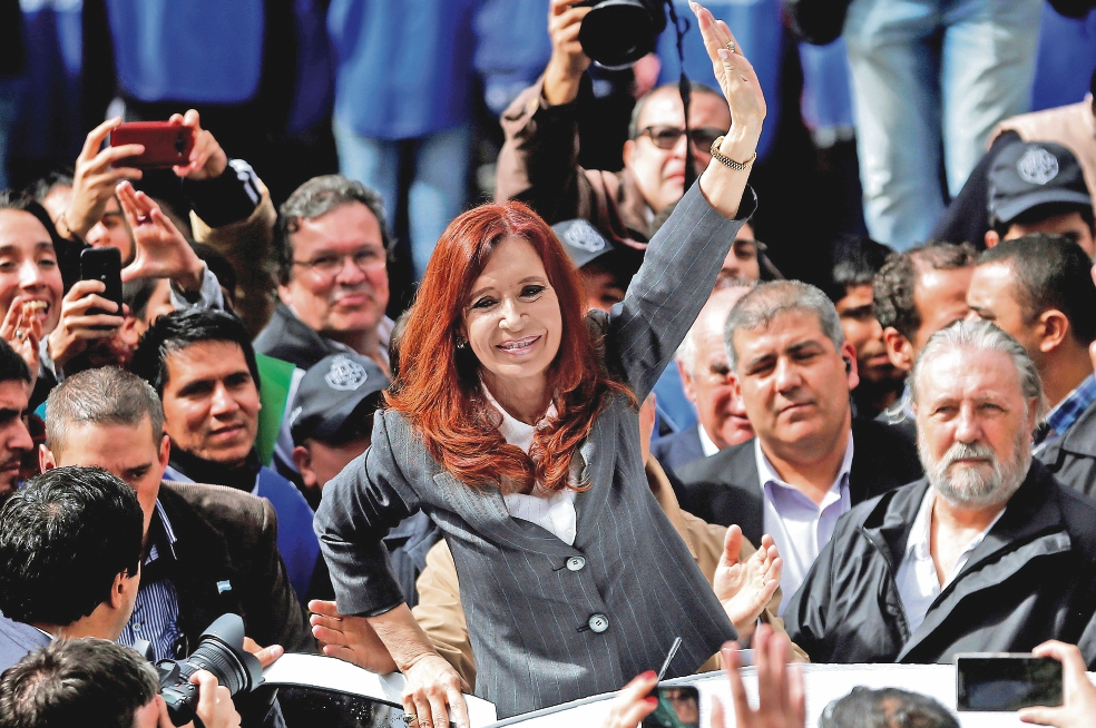 Denuncia Cristina Kirchner presiones contra testigo 