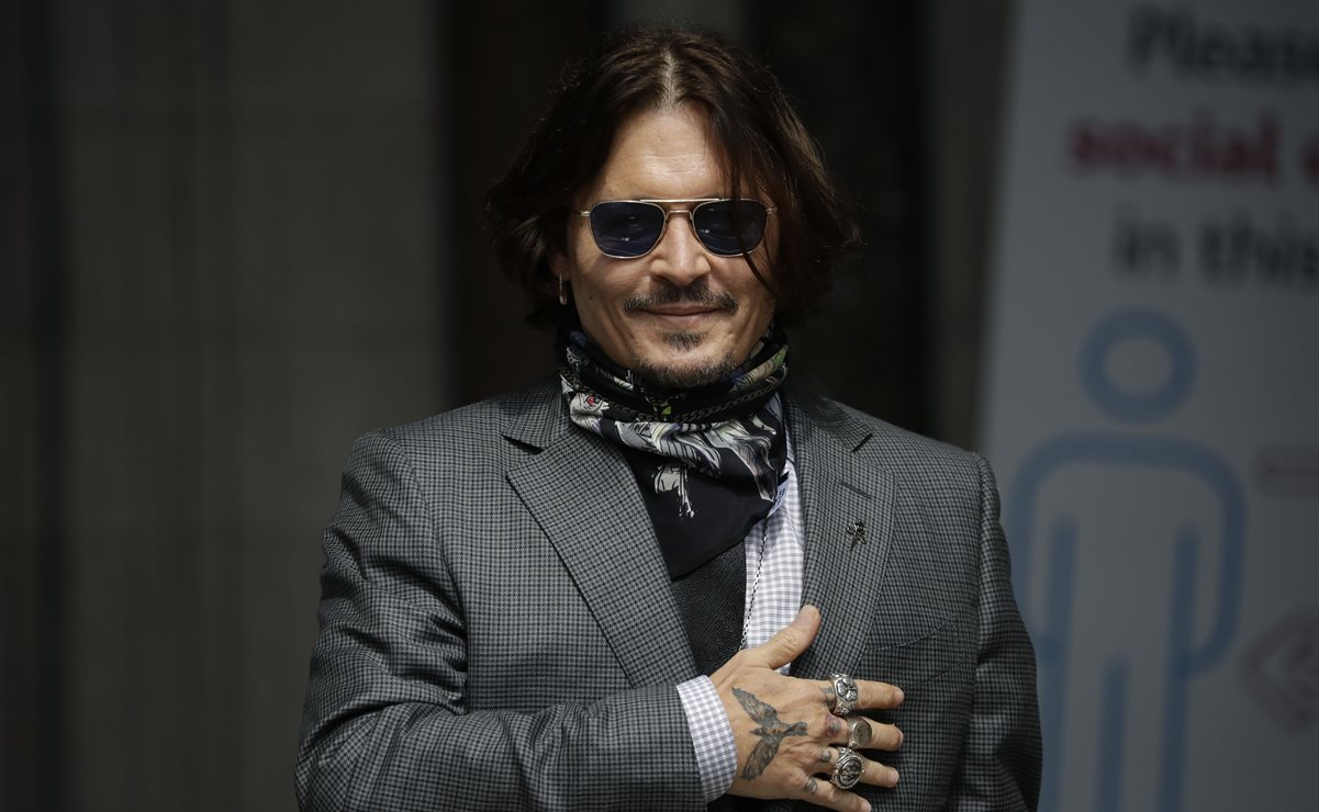 Mujeres cineastas lamentan que el "maltratador" de Johnny Depp reciba premio en San Sebastián