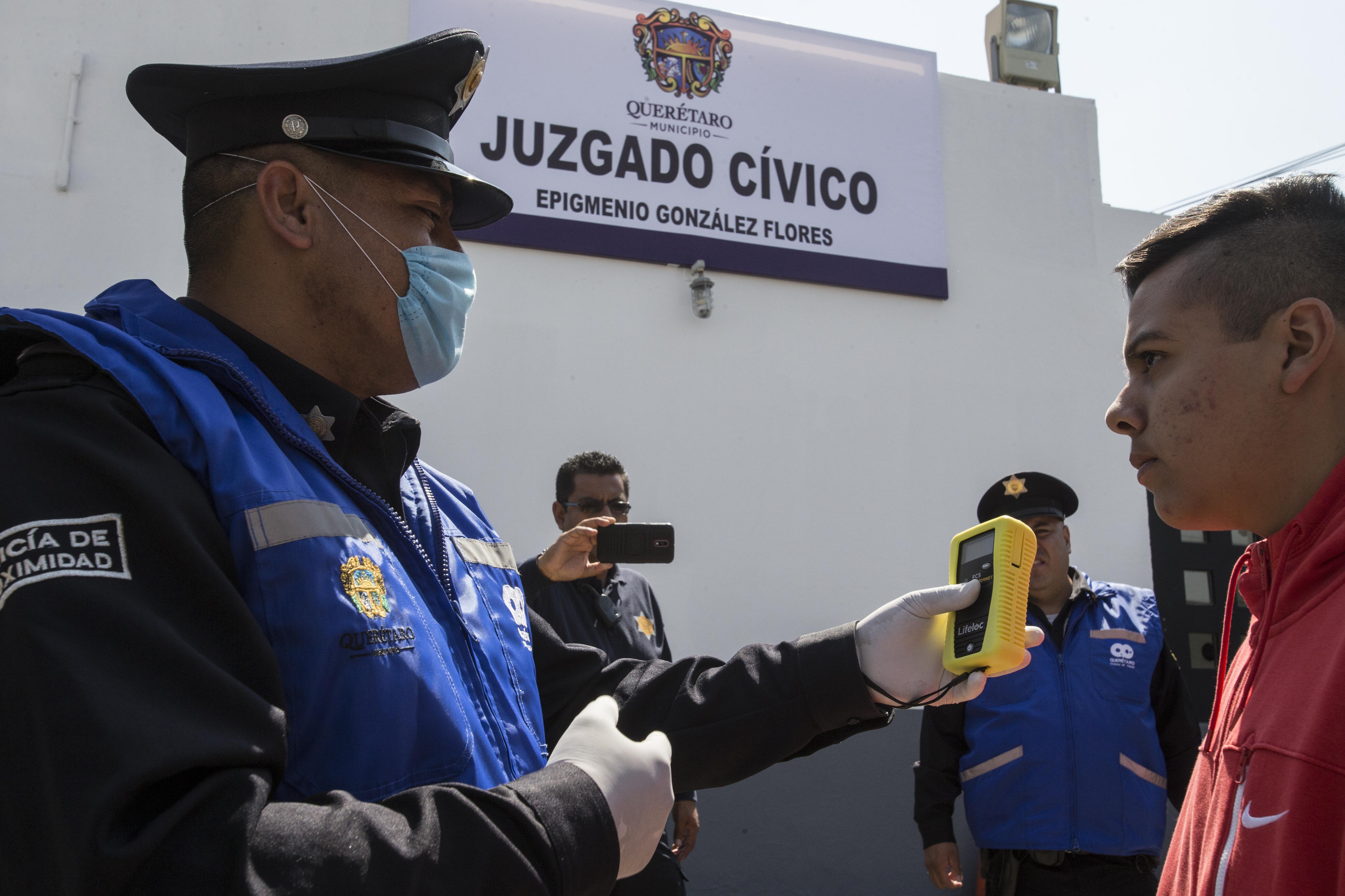 Hombres, los más detenidos en el alcoholímetro 