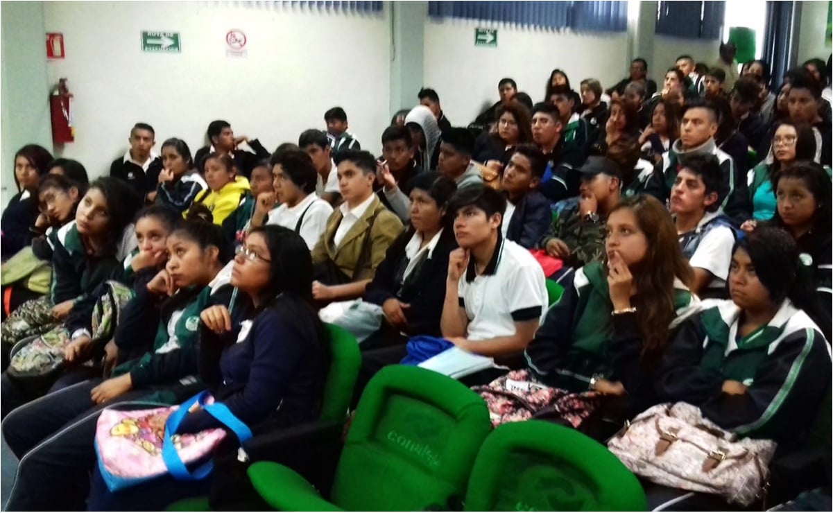 Solo uno de cada tres jóvenes en México sigue sus estudios de nivel superior: INEGI 