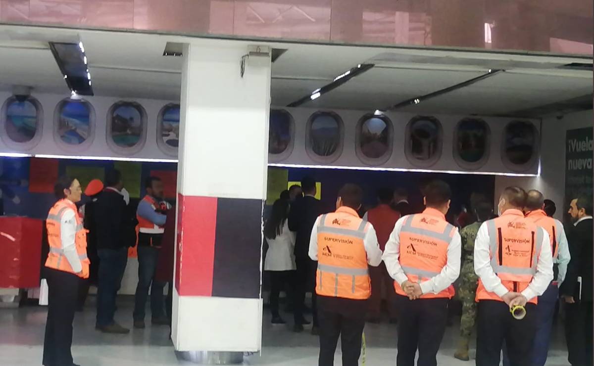 Con uso de la fuerza pública, rompen huelga de Interjet en el AICM: denuncian empleados